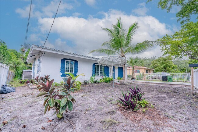 Building Photo - 12426 NW 8th Ave