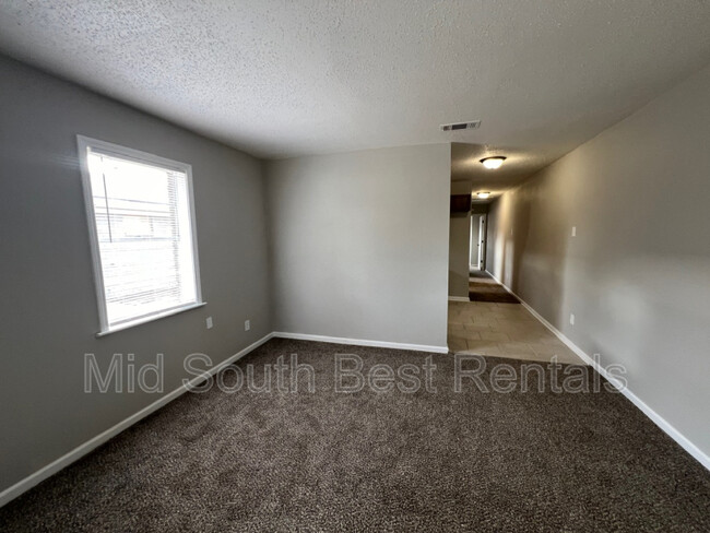 Building Photo - 1791 Tampa Cove