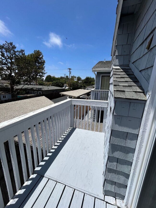 Building Photo - New! Fully Furnished Costa Mesa Condo Near Back Bay!