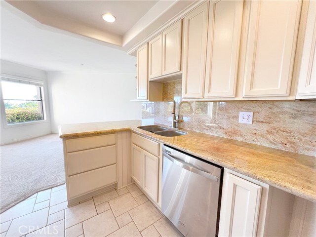 Building Photo - 1074 Calle Del Cerro