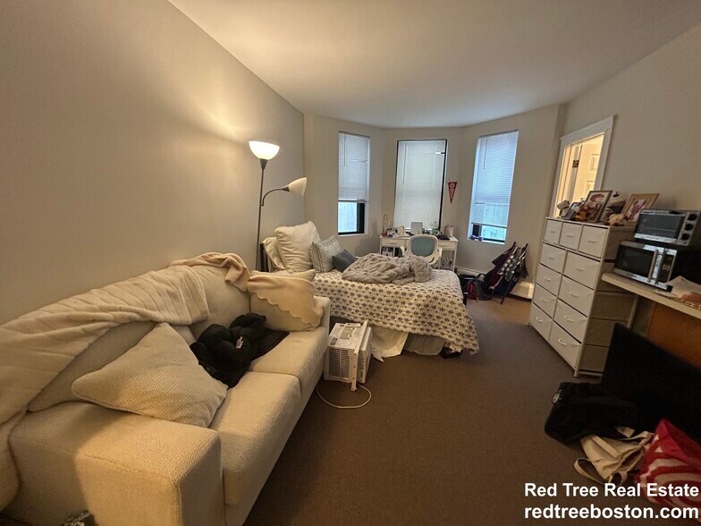 Apt 505 - 845 Beacon St