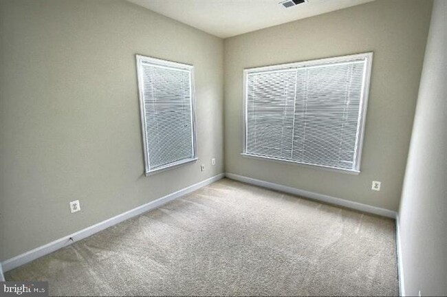 Building Photo - 903 Crestfield Dr