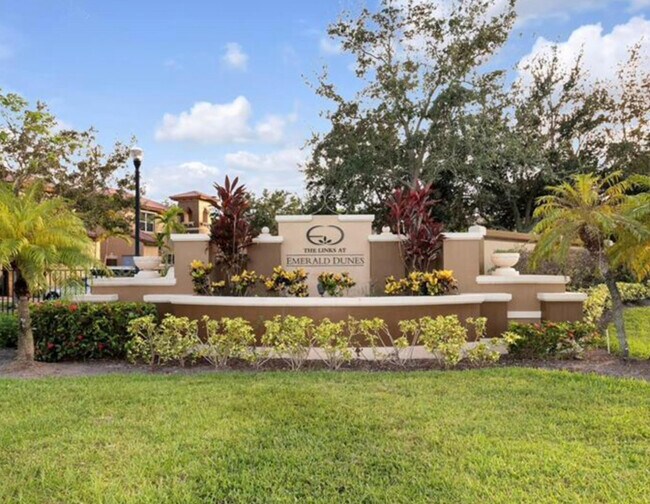 Building Photo - 6515 Diamond Springs Terrace