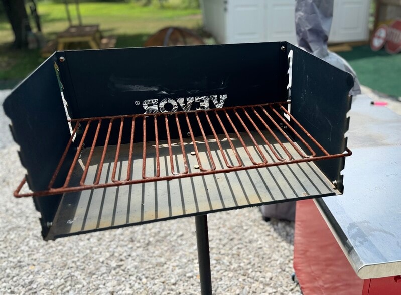 Rec Area grill - 2437 Jaguar Rd