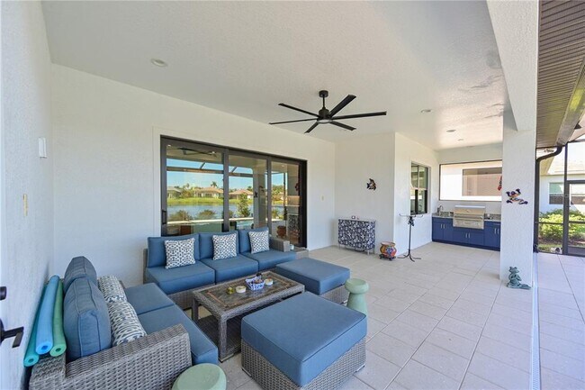 Building Photo - 8013 Clearwater Ct