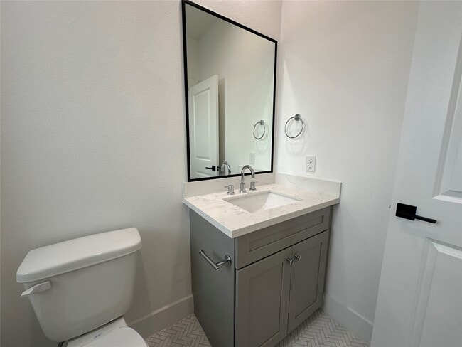 Building Photo - 2828 Versailles Oak Ln