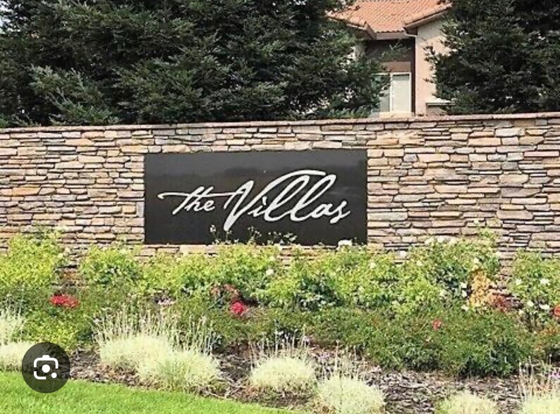 Building Photo - 10001 Woodcreek Oaks Blvd