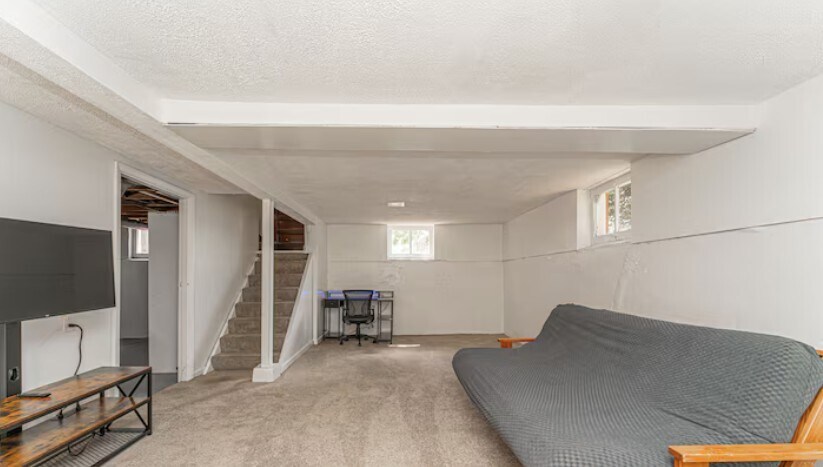 Building Photo - 4316 Tyrolean Ave