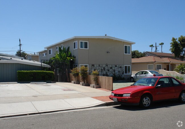 Building Photo - 1519 Thomas Ave