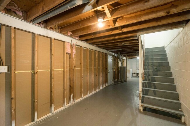 Building Photo - 3011 67th St