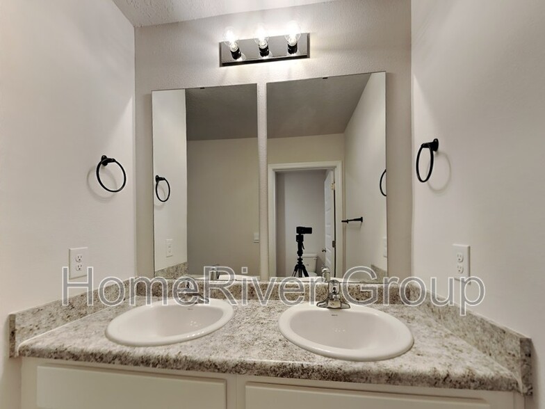 Building Photo - 3059 Heritage Plantation Blvd