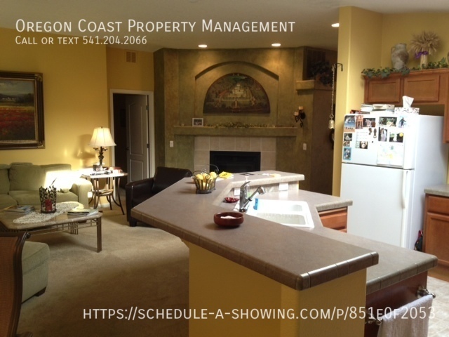 Building Photo - Furnished Heron Loop Single Level House in...