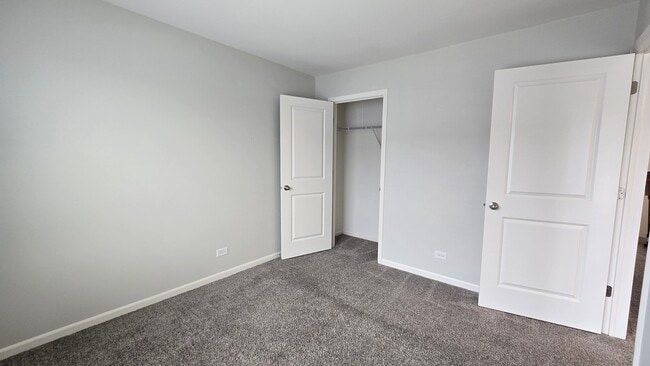 Building Photo - 2484 Alison Ave