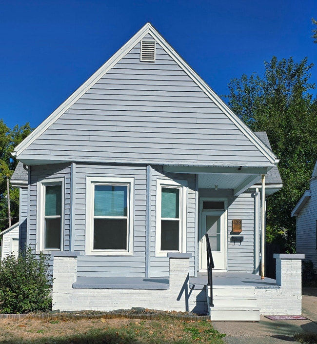 Primary Photo - 439 W Vine St