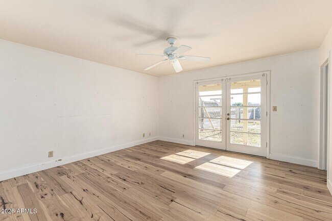 Building Photo - 2421 S 221st Ave