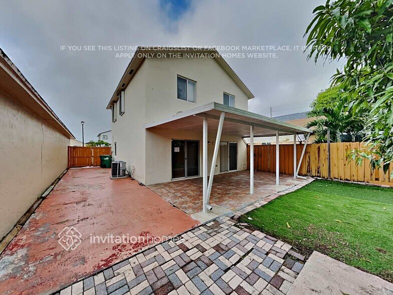 Building Photo - 16099 SW 138th Pl