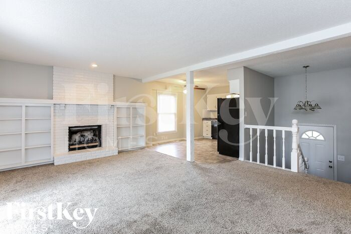 Building Photo - 7909 Sunset Cir