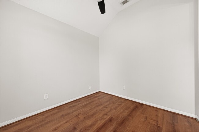 Building Photo - 6030 Wildbriar Ln