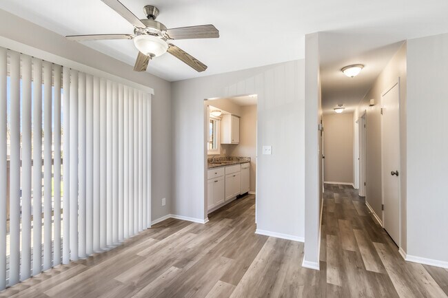 Building Photo - 1344 Camden Way