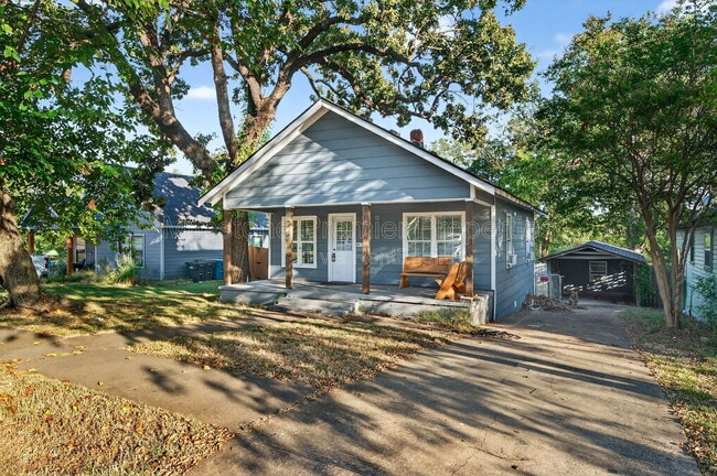 Building Photo - 1129 W Owings St