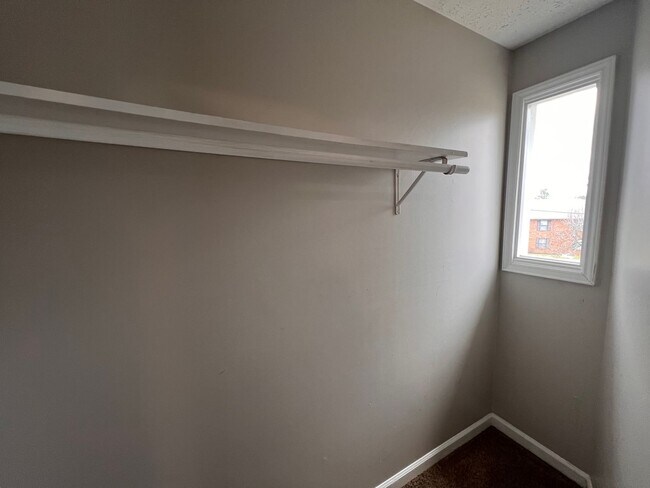 Building Photo - 502 Windellwood Cir