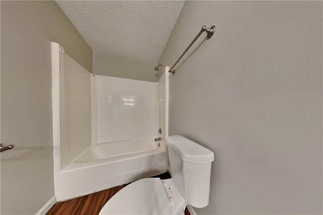 Building Photo - 751 Belmont Ridge