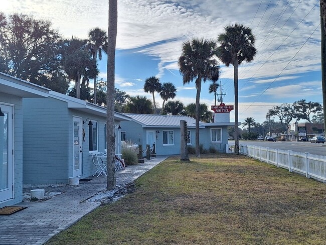 Building Photo - NSB FURNISHED EFFICIENCY UNIT-ALL UTILITIES INCLUDED INCLUDING WI-FI!