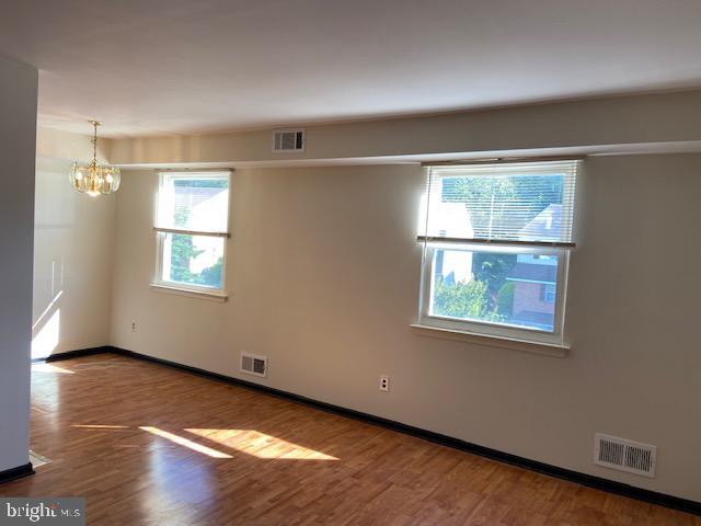 Primary Photo - 612 COUNTRY