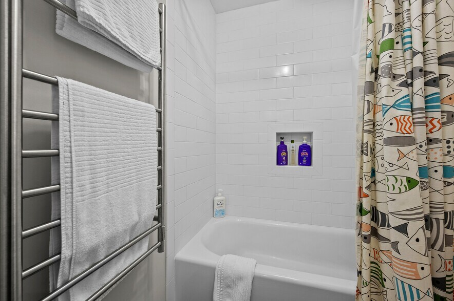 Building Photo - 1136 Secretariat Dr