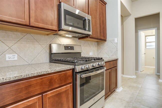 Building Photo - 20222 Rainflower Bay Ln