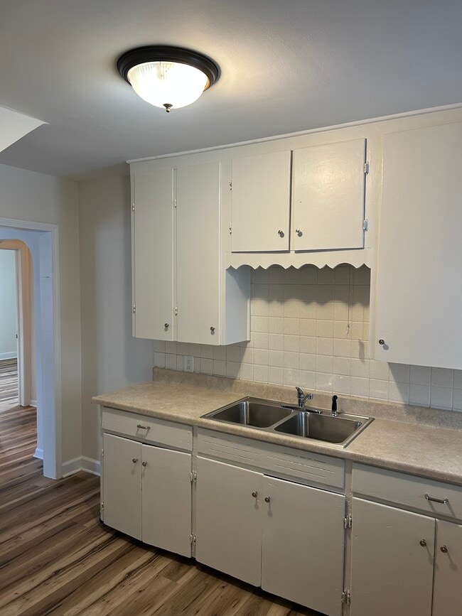 Building Photo - 1607 Howard St