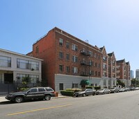 Building Photo - 432 S. New Hampshire
