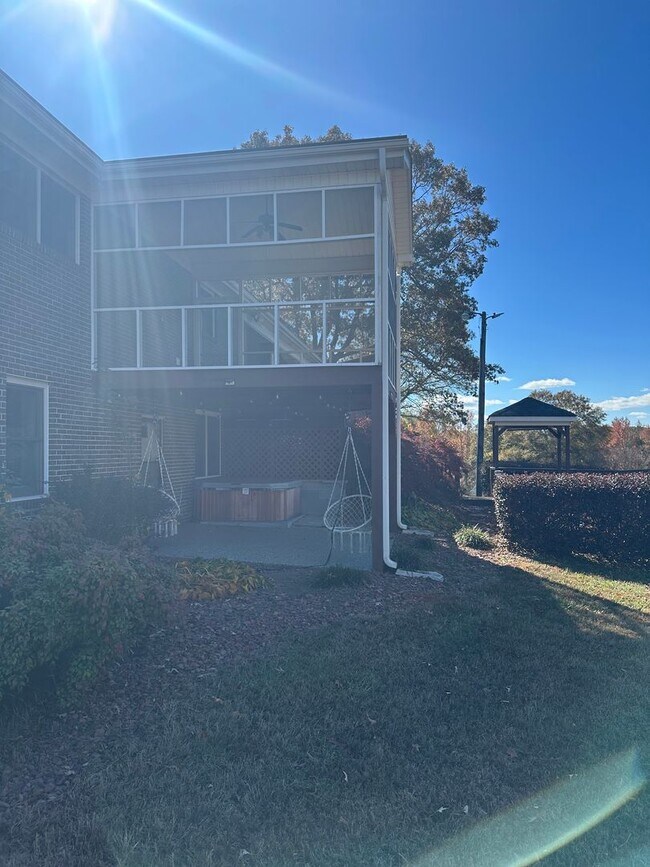 Building Photo - HOME AVALIABLE FOR RENT ON 2 ACRES! **RENT SPECIAL, $500 OFF FIRST FULL MONTH RENT**