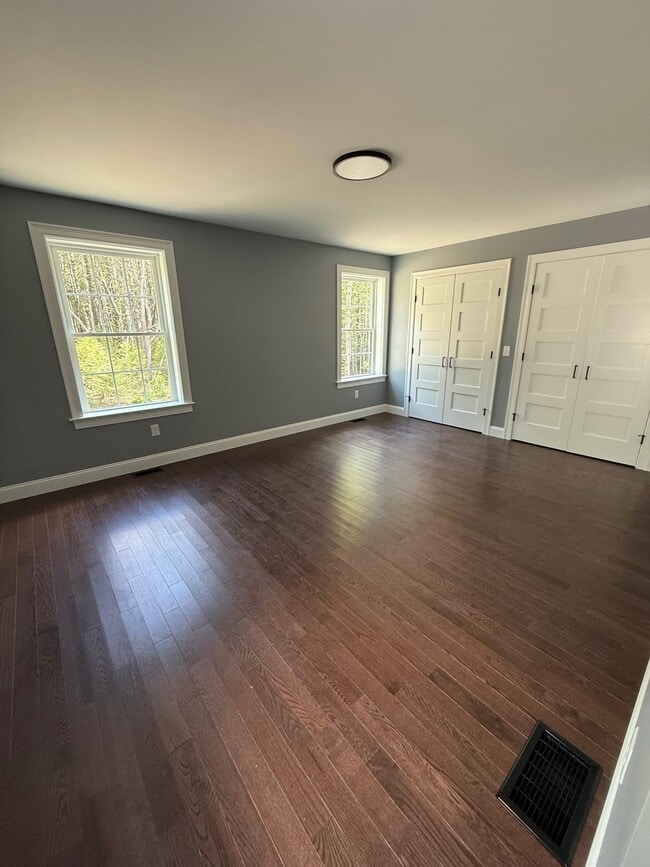 Building Photo - 26 Phinney Way