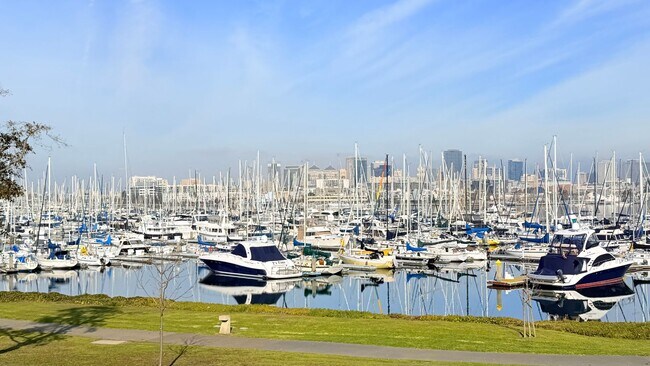 Building Photo - 31 Redondo Ct