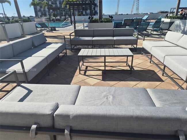 Building Photo - 5350 NW 84th Ave