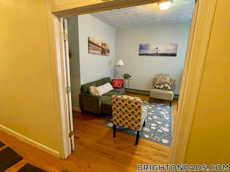 Building Photo - 40 Litchfield St