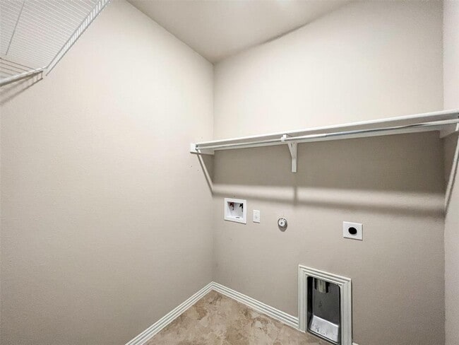 Building Photo - 3018 Diego Dr