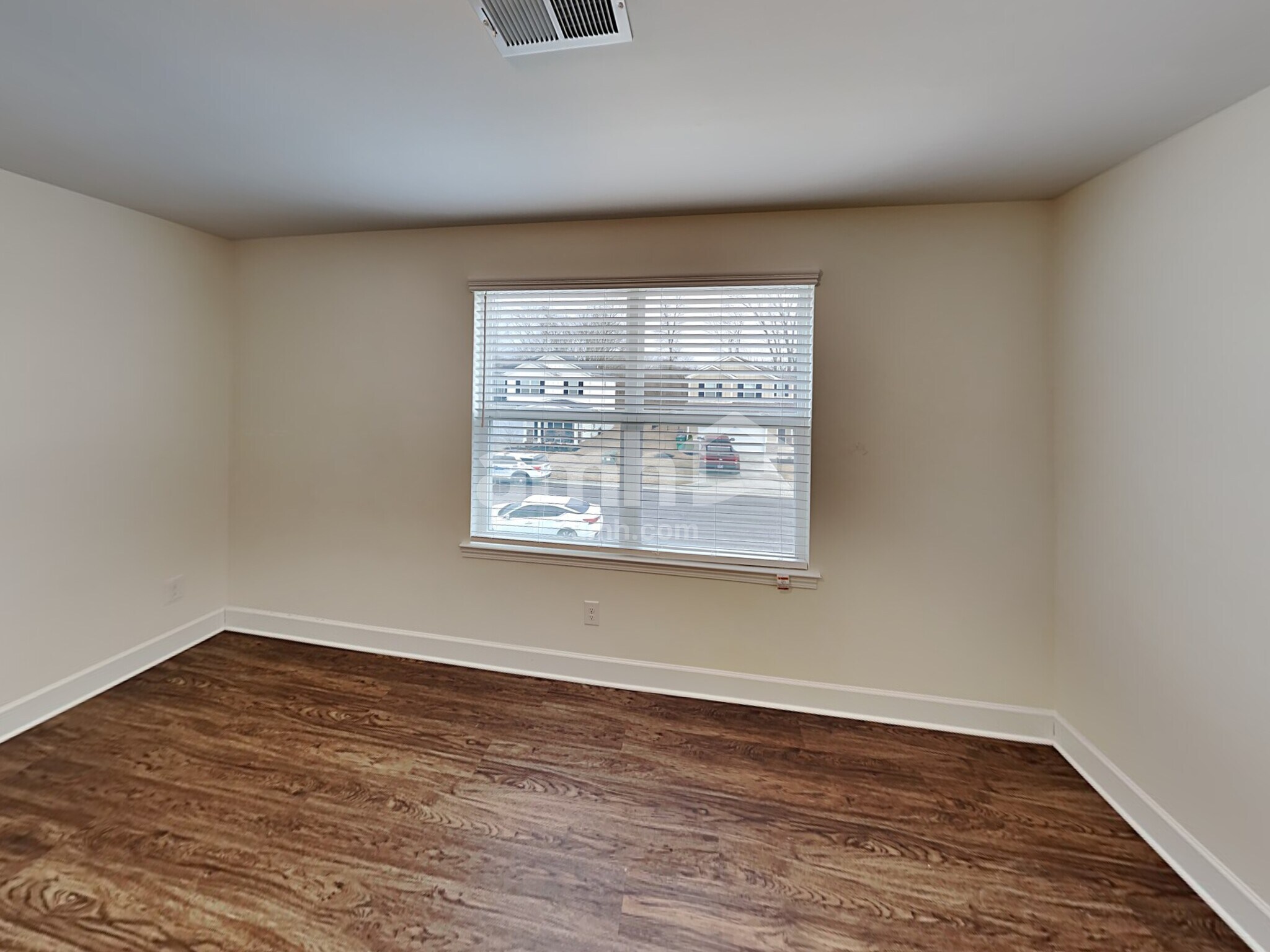 Building Photo - 4261 Longfellow Dr