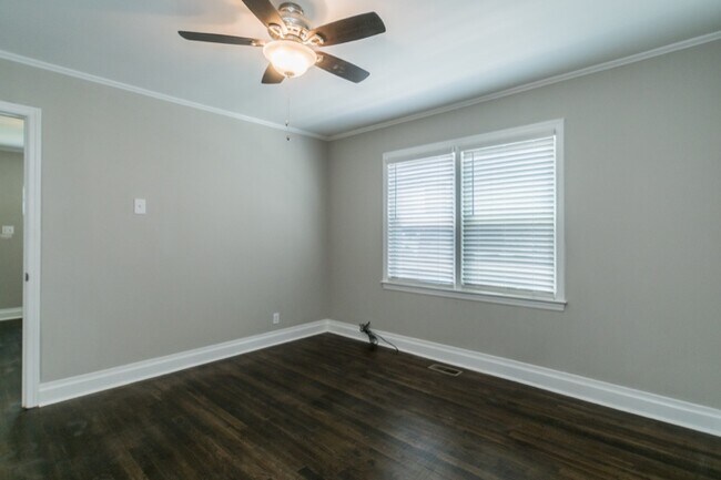 Building Photo - 1513 N Alston Ave