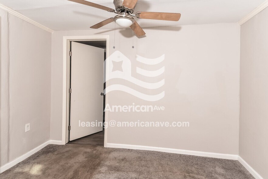 Building Photo - 305 Virginia Ave