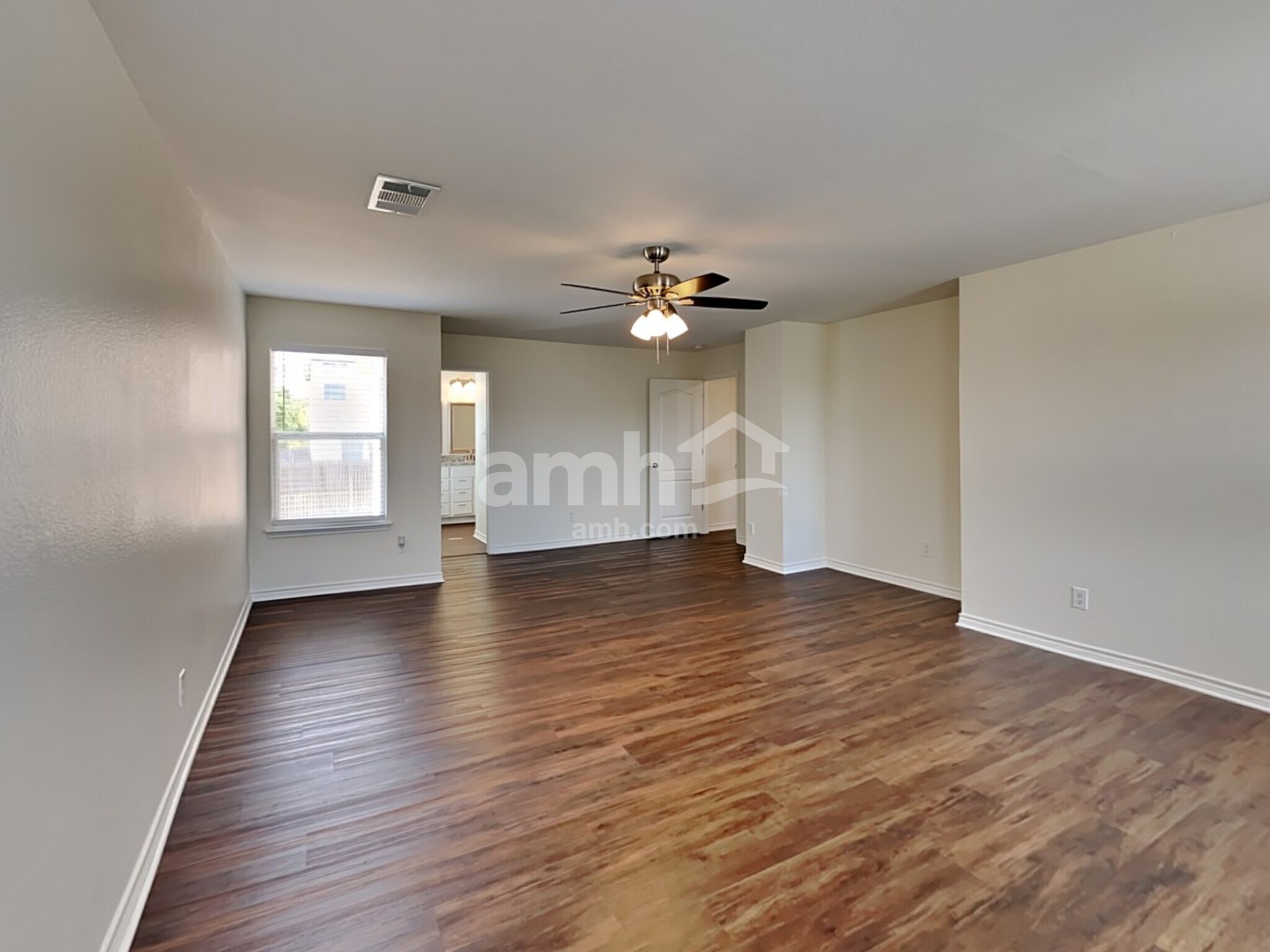 Building Photo - 1339 Flagstone St