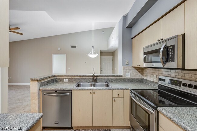 Building Photo - 1105 Reserve Ct