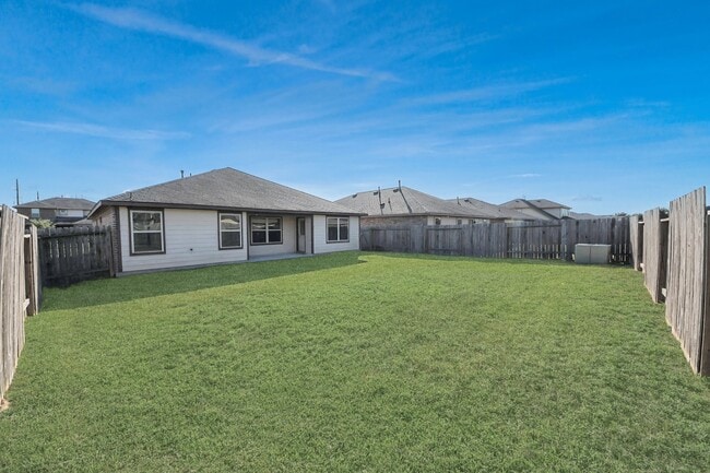 Building Photo - 3230 McDonough Way