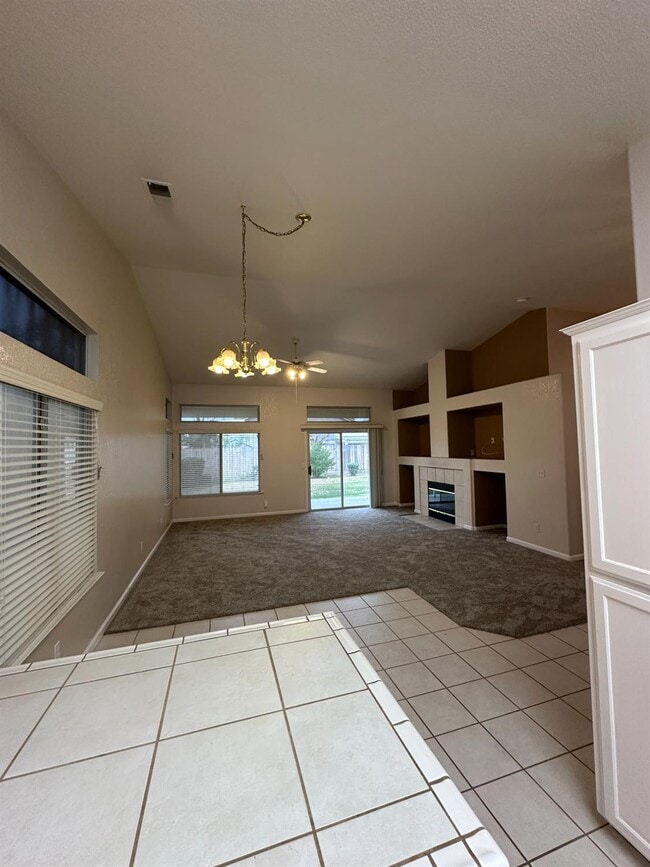 Building Photo - 2260 E Niles Ave