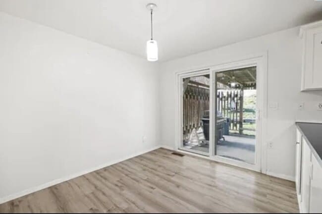 Building Photo - Elegant 4-Bedroom Home on a Corner Lot in ...