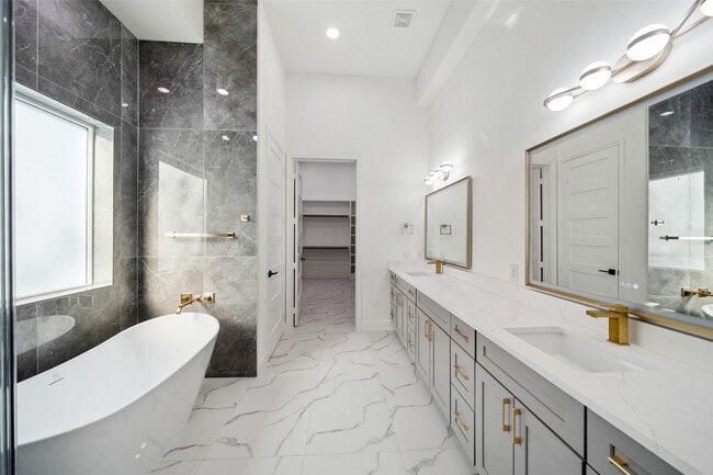 Building Photo - 75 Wick Willow Rd