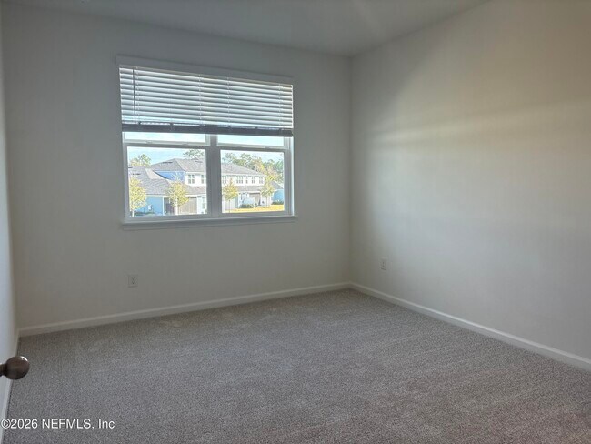 Building Photo - 135 Silver Myrtle Ct