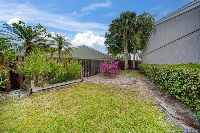 Building Photo - 4181 SW Egret Pond Terrace