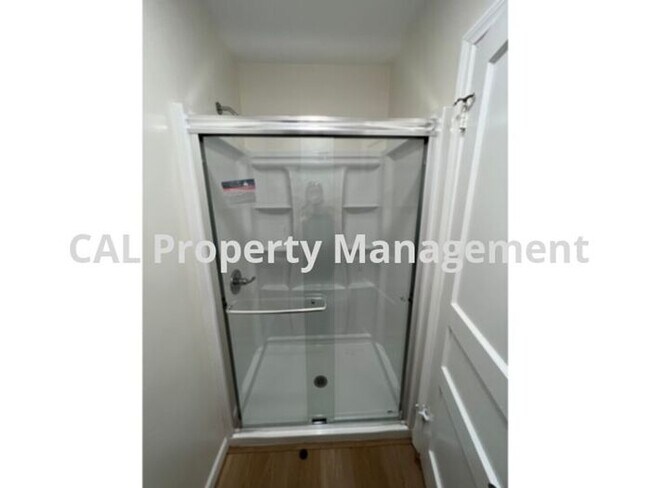 Building Photo - Burbank House for Rent in Great Location!